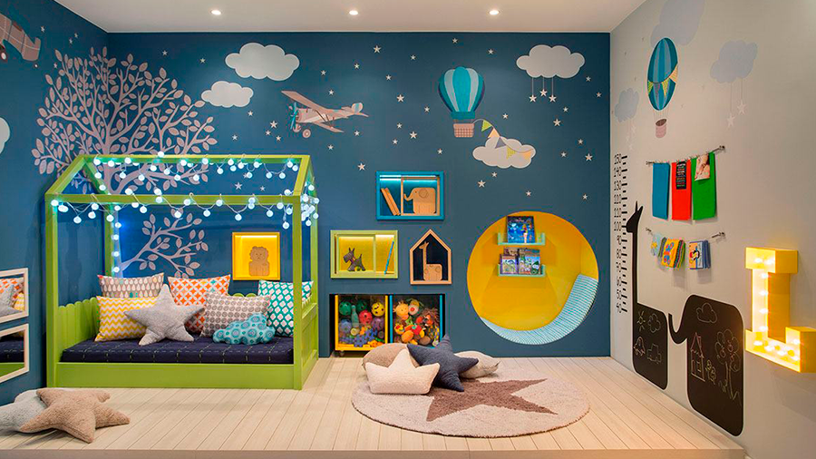 Fotografia de quarto infantil com decoração educativa